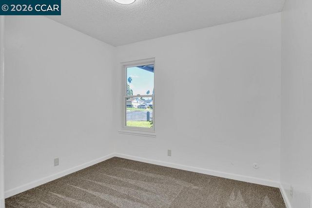 316 Meadows Dr, Vallejo, CA 94589