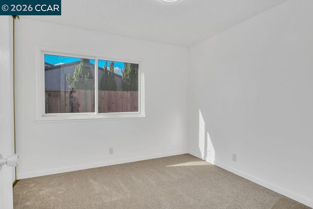 316 Meadows Dr, Vallejo, CA 94589