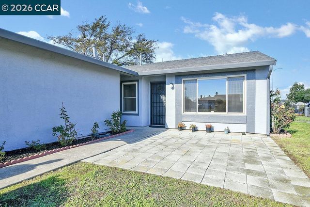 316 Meadows Dr, Vallejo, CA 94589