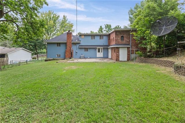 213 Briar Lane, Kansas City, MO 64119