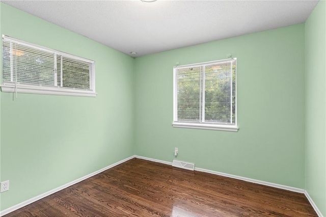 213 Briar Lane, Kansas City, MO 64119