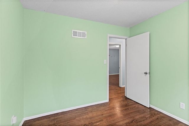 213 Briar Lane, Kansas City, MO 64119