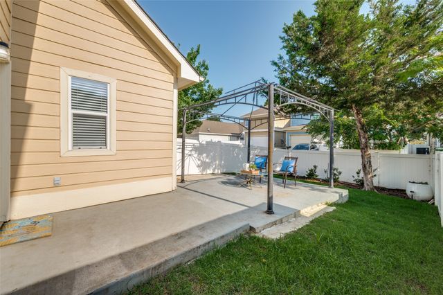 1375 Kingston Place, Providence Village, TX 76227