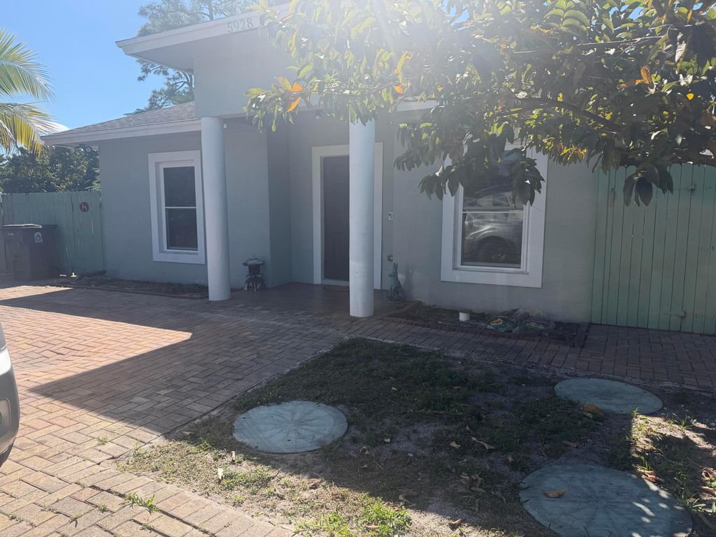 5928 Papaya Road, Royal Palm Estates, West Palm Beach, FL 33413