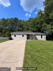 3512 Riverchase Knolls, Decatur, GA 30034