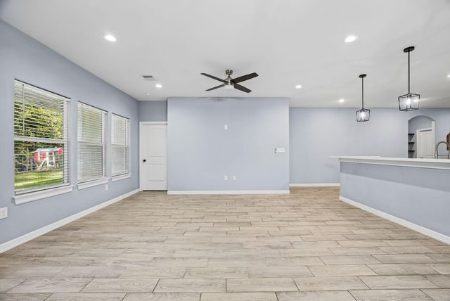 348 Dancing Flame, Livingston, TX 77351