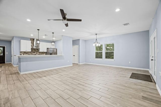 348 Dancing Flame, Livingston, TX 77351