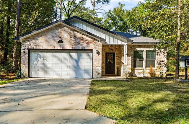 348 Dancing Flame, Livingston, TX 77351