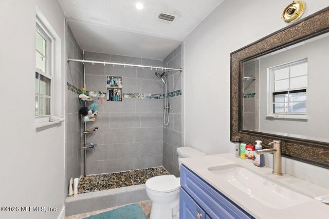 10644 LA MANCHA Avenue, Jacksonville, FL 32257