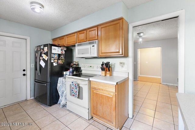 10644 LA MANCHA Avenue, Jacksonville, FL 32257