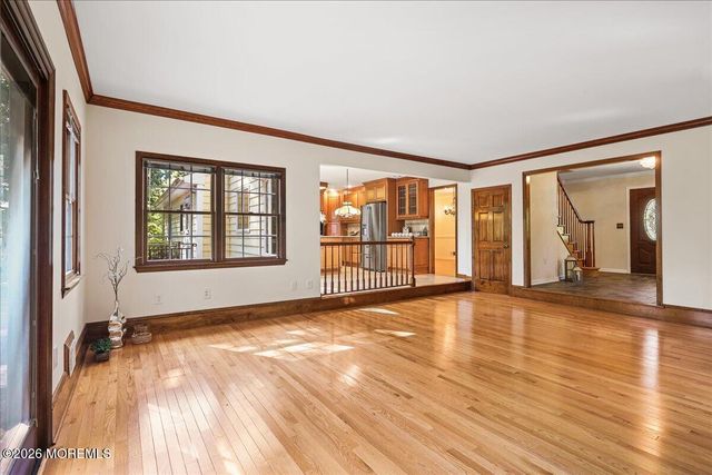6 Rimwood Drive, Lincroft, NJ 07738