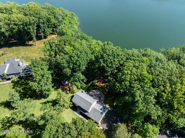 6 Rimwood Drive, Lincroft, NJ 07738