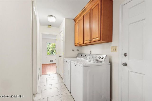 6 Rimwood Drive, Lincroft, NJ 07738