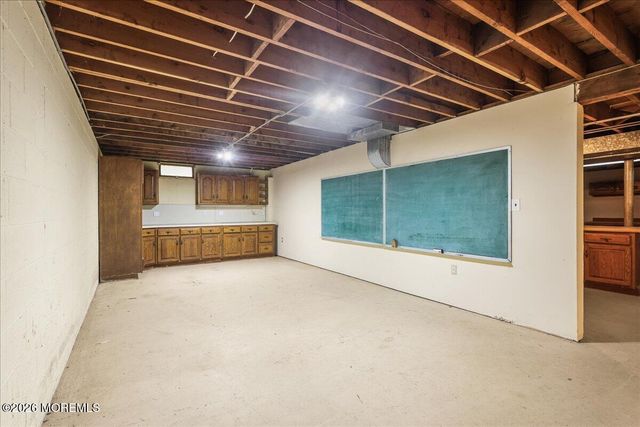 6 Rimwood Drive, Lincroft, NJ 07738