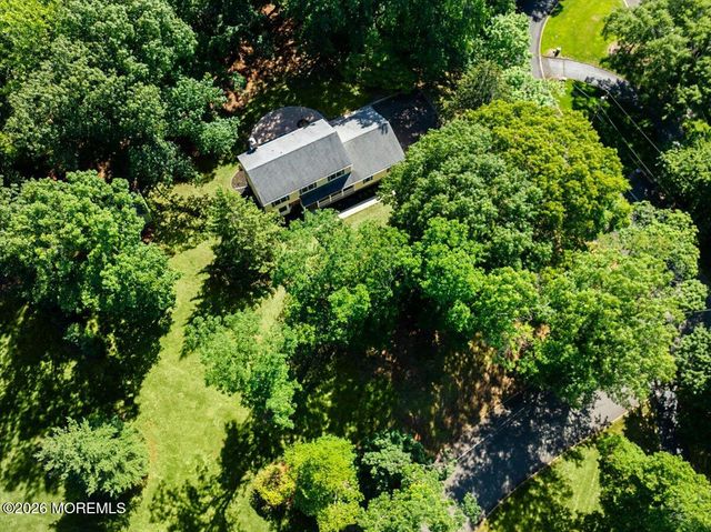 6 Rimwood Drive, Lincroft, NJ 07738
