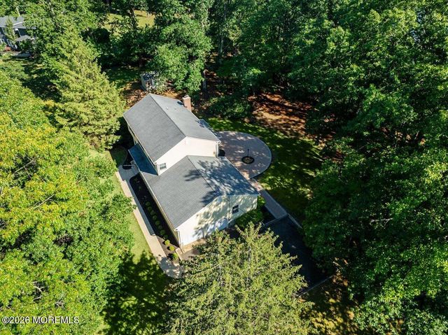 6 Rimwood Drive, Lincroft, NJ 07738