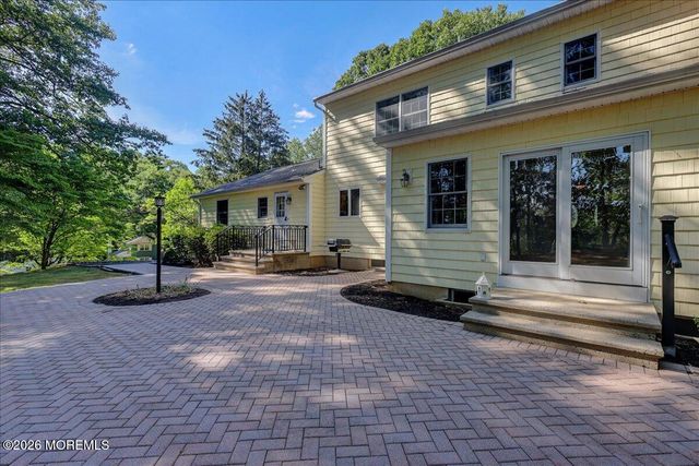 6 Rimwood Drive, Lincroft, NJ 07738