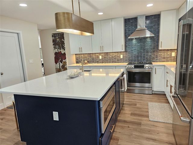 917 S GONDOLA DRIVE, Venice, FL 34293