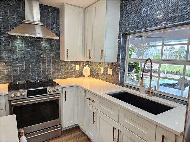 917 S GONDOLA DRIVE, Venice, FL 34293