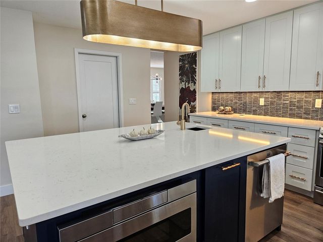 917 S GONDOLA DRIVE, Venice, FL 34293