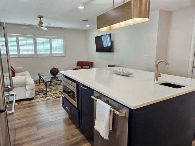 917 S GONDOLA DRIVE, Venice, FL 34293