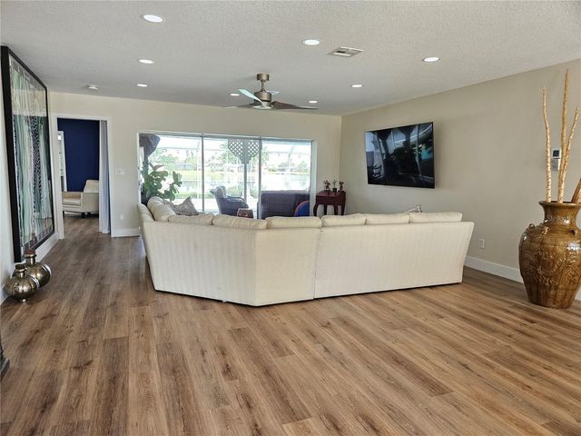 917 S GONDOLA DRIVE, Venice, FL 34293