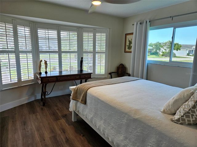 917 S GONDOLA DRIVE, Venice, FL 34293