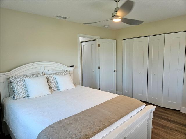 917 S GONDOLA DRIVE, Venice, FL 34293