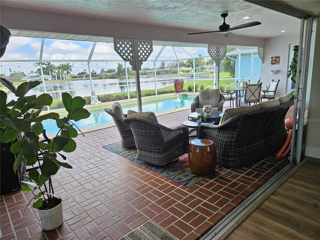 917 S GONDOLA DRIVE, Venice, FL 34293