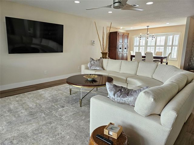 917 S GONDOLA DRIVE, Venice, FL 34293