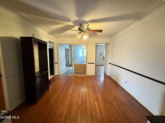 142 Van Buren Avenue, Toledo, OH 43605