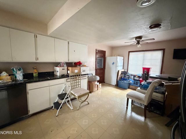 142 Van Buren Avenue, Toledo, OH 43605