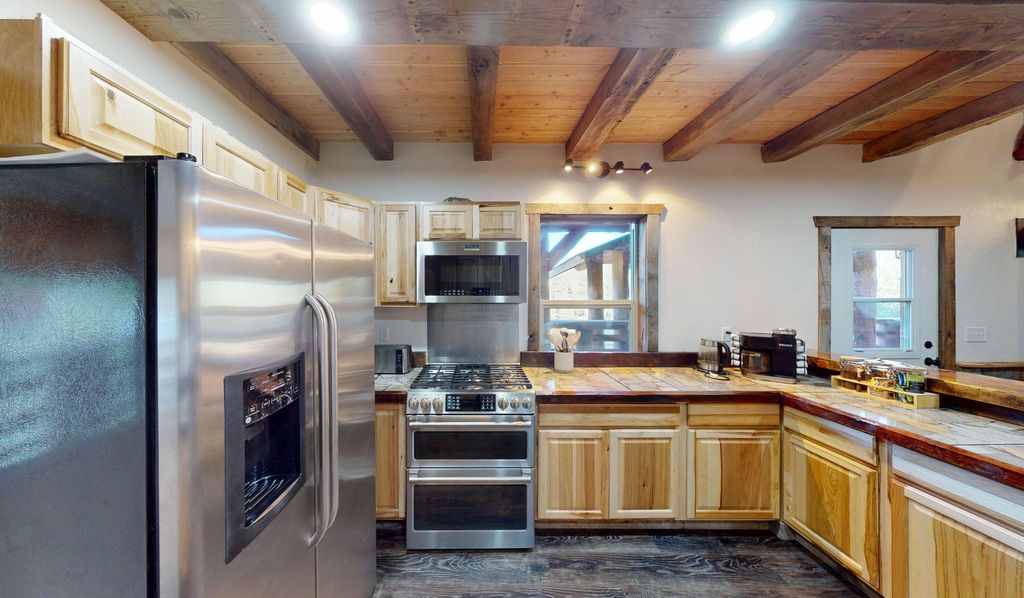 Image 40 of property listing at 51 Livin Way, Plains, MT 59859