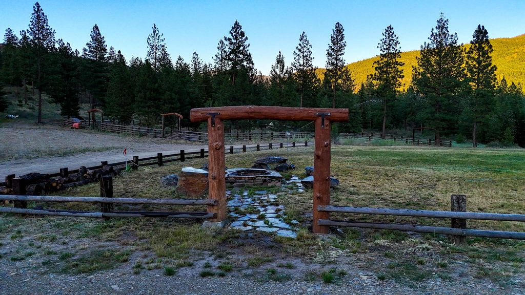 Image 8 of property listing at 51 Livin Way, Plains, MT 59859