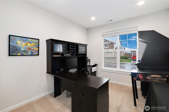 18917 106th Avenue Ct E, Puyallup, WA 98374