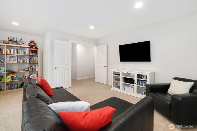 18917 106th Avenue Ct E, Puyallup, WA 98374