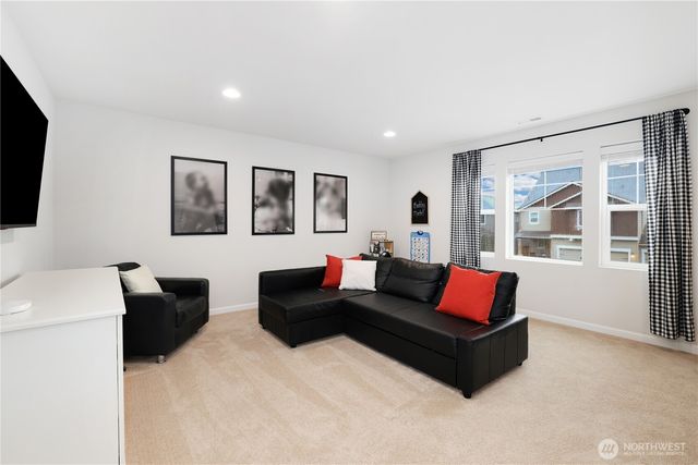 18917 106th Avenue Ct E, Puyallup, WA 98374