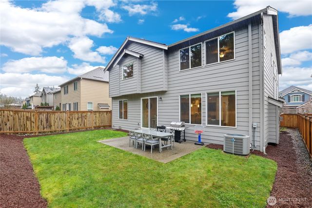 18917 106th Avenue Ct E, Puyallup, WA 98374