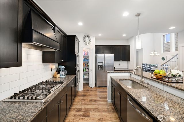 18917 106th Avenue Ct E, Puyallup, WA 98374