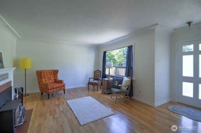 3216 Lorne Street SE, Olympia, WA 98501
