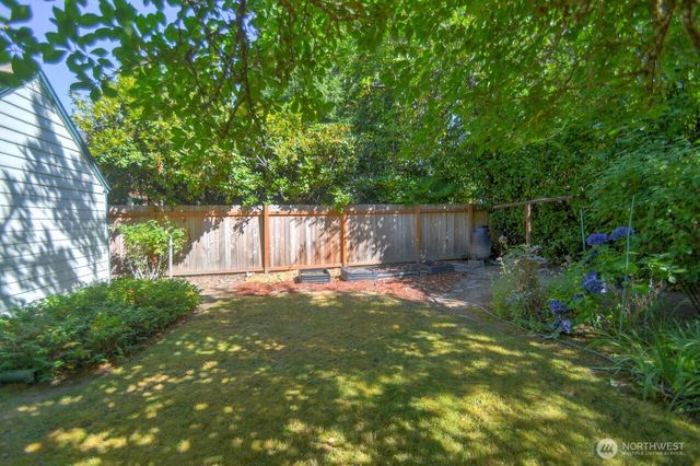 3216 Lorne Street SE, Olympia, WA 98501