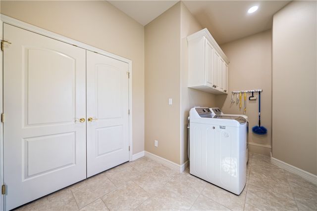 21050 Donegal Road, Mathis, TX 78368