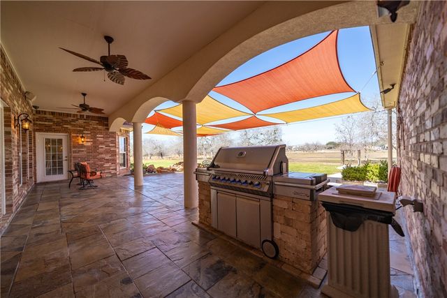21050 Donegal Road, Mathis, TX 78368