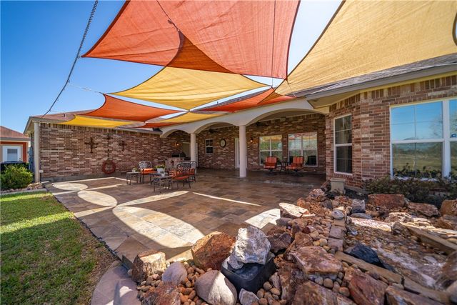 21050 Donegal Road, Mathis, TX 78368