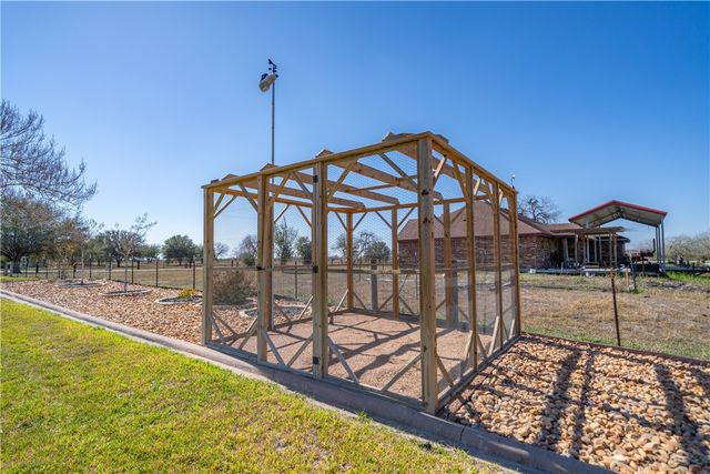 21050 Donegal Road, Mathis, TX 78368