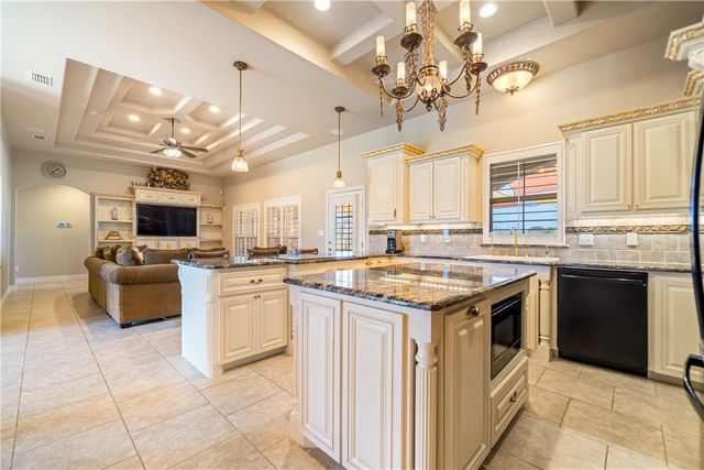 21050 Donegal Road, Mathis, TX 78368