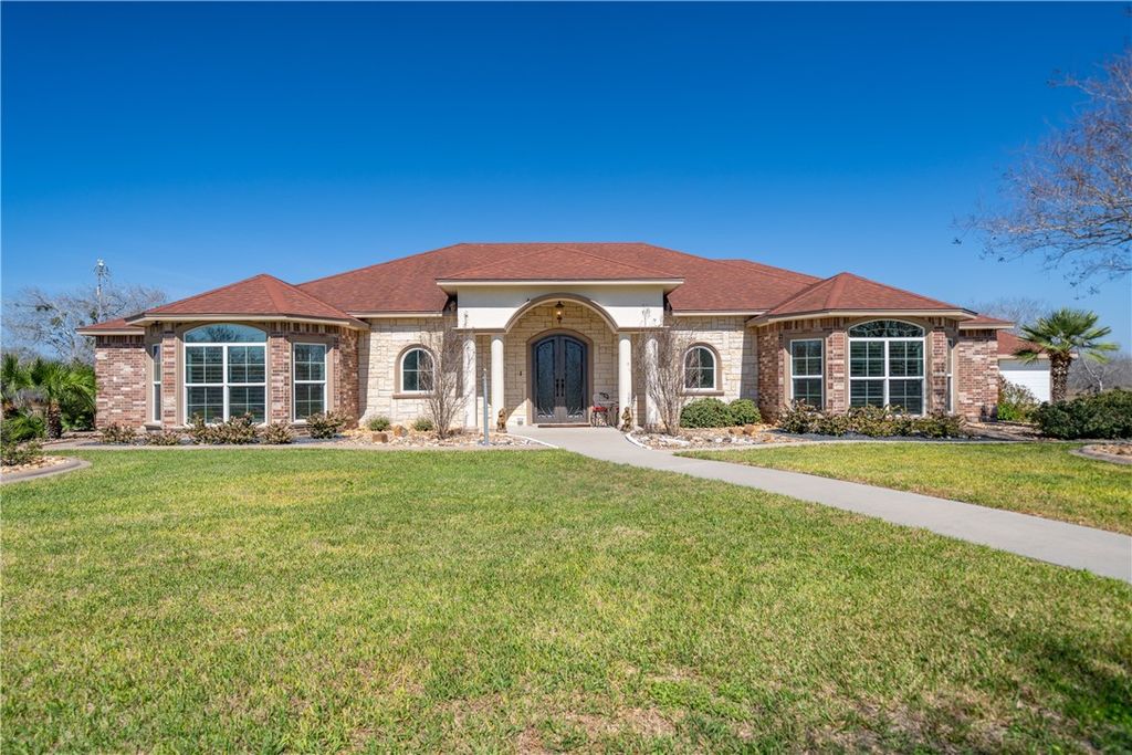 21050 Donegal Road, Mathis, TX 78368