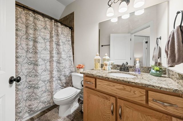 295 CHEROKEE CIR, Oakland, TN 38060