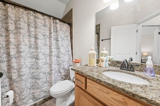 295 CHEROKEE CIR, Oakland, TN 38060