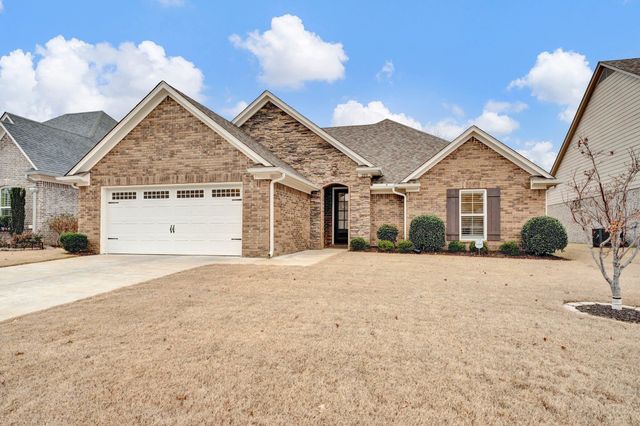 295 CHEROKEE CIR, Oakland, TN 38060